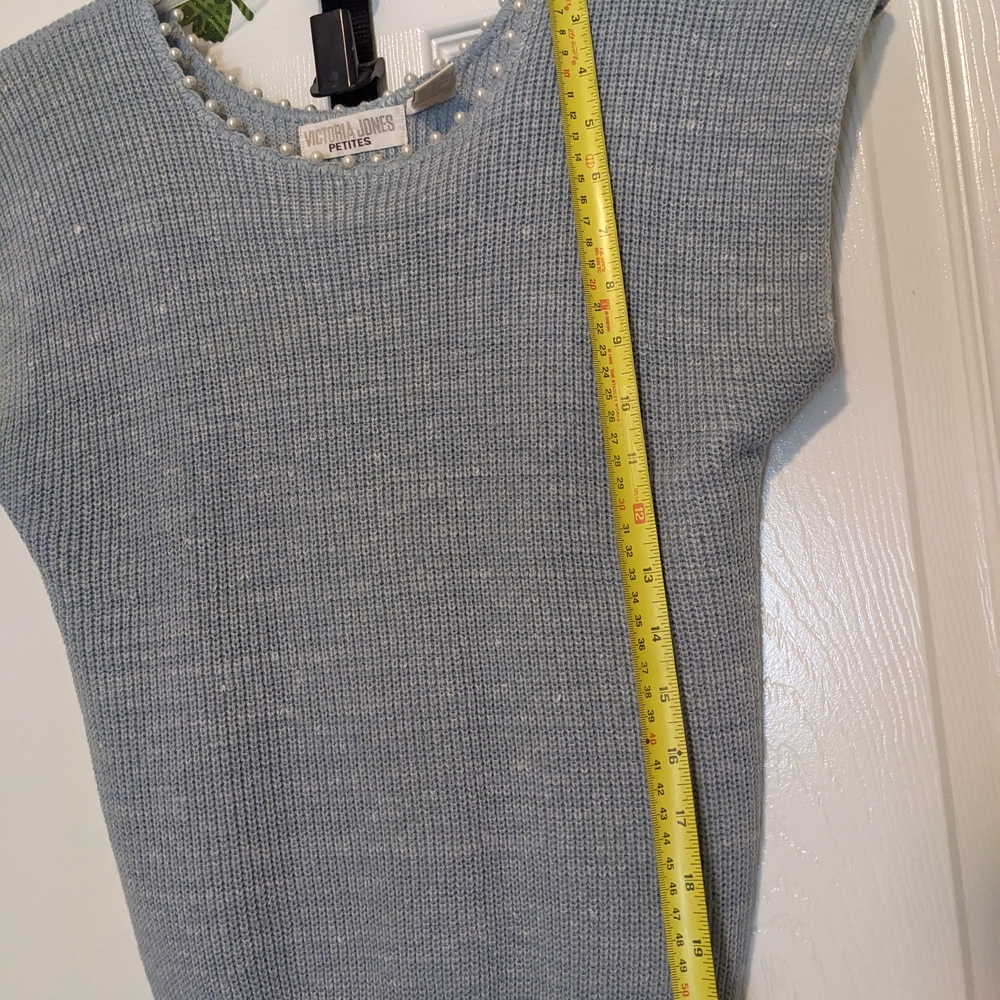 Victoria Jones Woman Gray Top with Pearl Accents - Picture 3 of 8